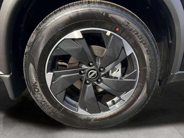 Photo of 2026 Super Black Nissan Rogue