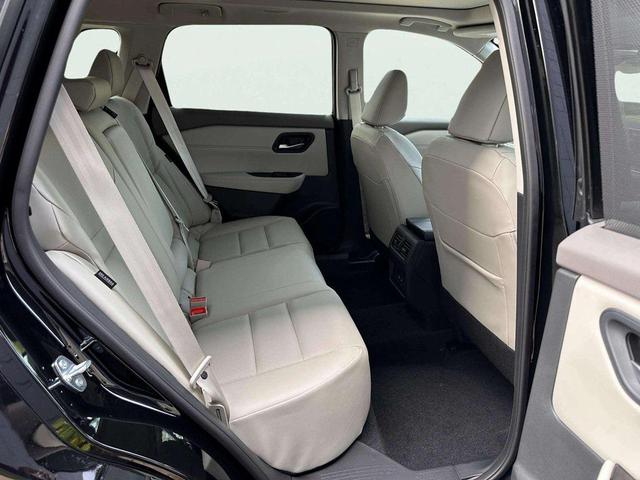 Photo of 2026 Super Black Nissan Rogue