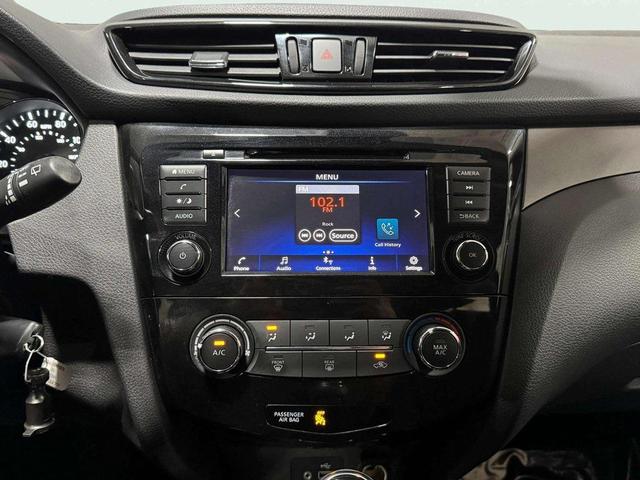 Photo of 2021 Magnetic Black Pearl Nissan Rogue Sport