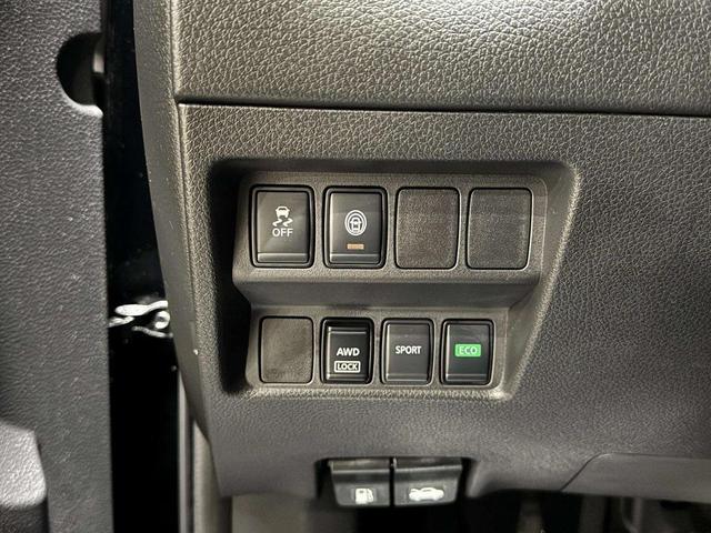 Photo of 2021 Magnetic Black Pearl Nissan Rogue Sport