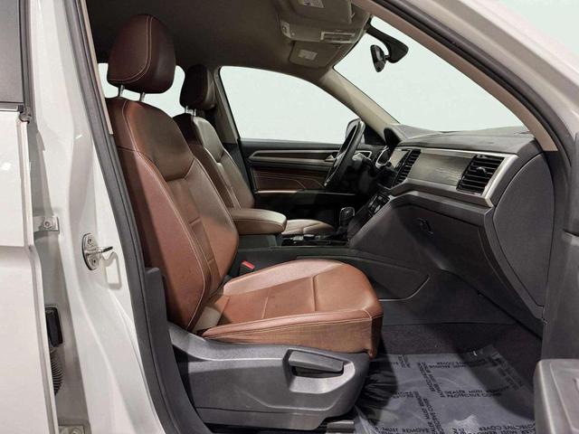 Photo of 2022 Pure White Volkswagen Atlas