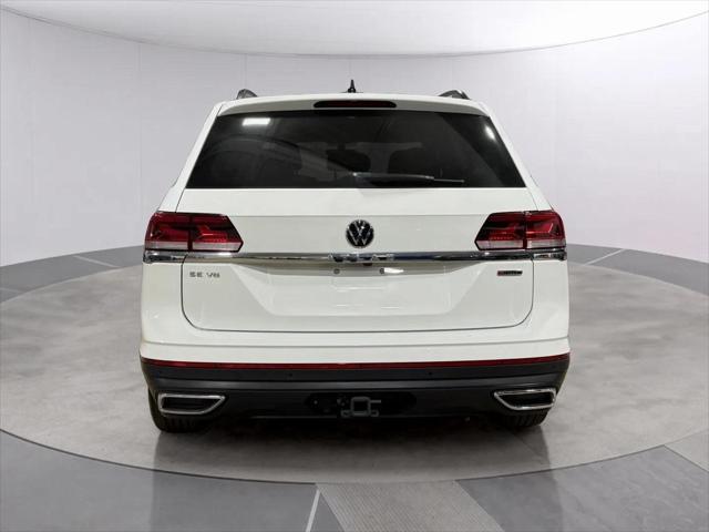 Photo of 2022 Pure White Volkswagen Atlas