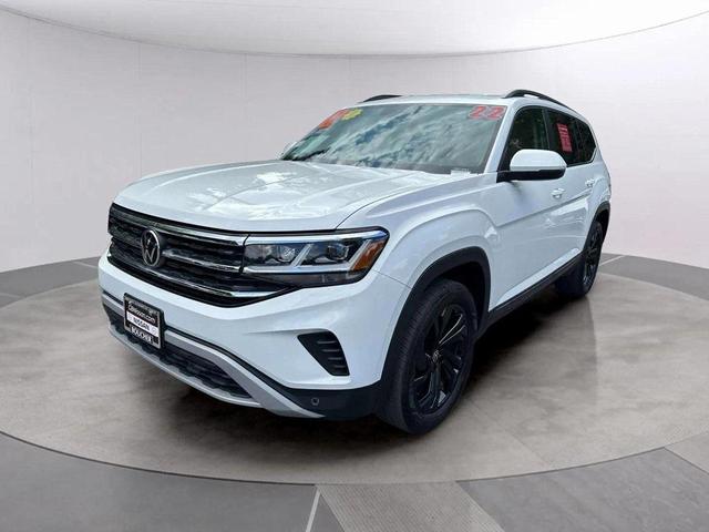 Photo of 2022 Pure White Volkswagen Atlas