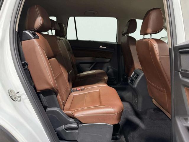 Photo of 2022 Pure White Volkswagen Atlas