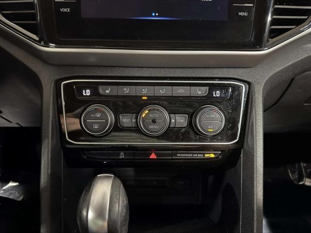 Photo of 2022 Pure White Volkswagen Atlas