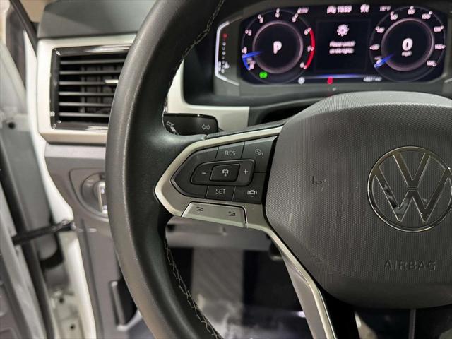 Photo of 2022 Pure White Volkswagen Atlas