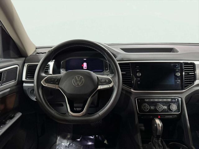 Photo of 2022 Pure White Volkswagen Atlas