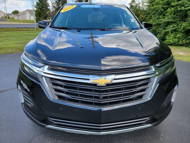 Photo of 2022 Mosaic Black Metallic Chevrolet Equinox