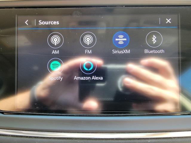 Photo of 2021 Summit White Buick Enclave