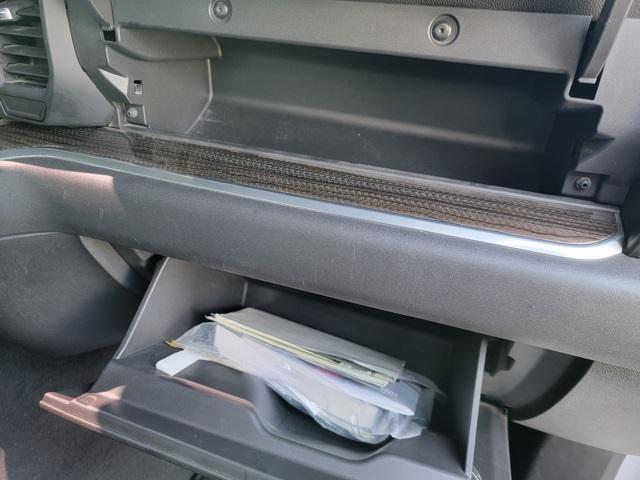 Photo of 2022 Silver Ice Metallic Chevrolet Silverado 1500