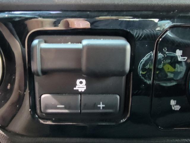 Photo of 2022 Silver Ice Metallic Chevrolet Silverado 1500