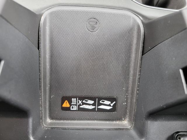 Photo of 2022 Summit White Chevrolet Silverado 1500