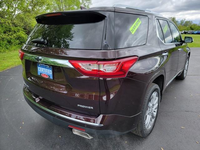Photo of 2021 Black Cherry Metallic Chevrolet Traverse