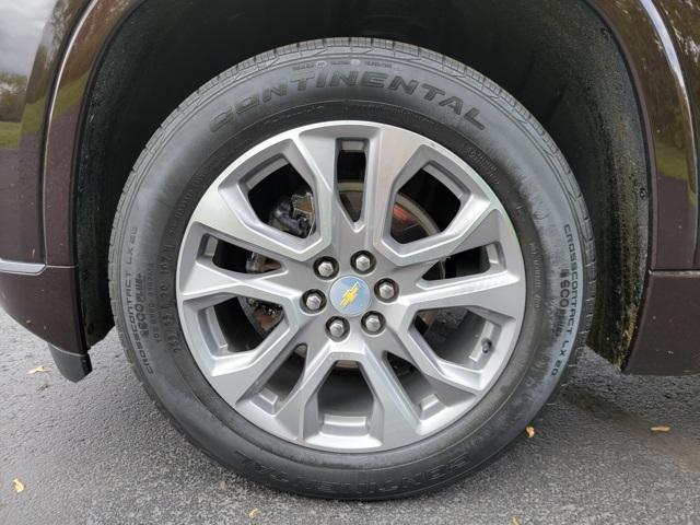 Photo of 2021 Black Cherry Metallic Chevrolet Traverse