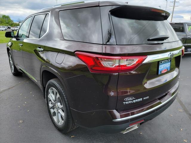 Photo of 2021 Black Cherry Metallic Chevrolet Traverse