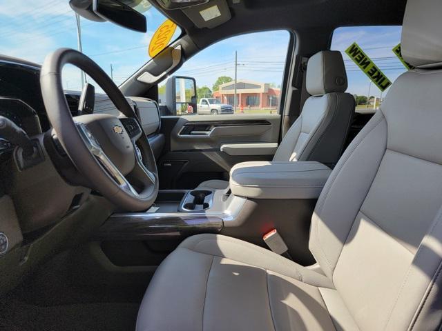 Photo of 2025 Black Chevrolet Silverado 3500