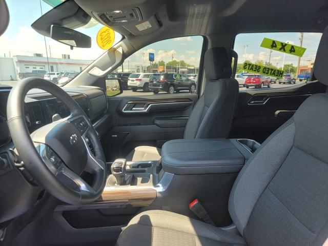 Photo of 2023 Black Chevrolet Silverado 1500
