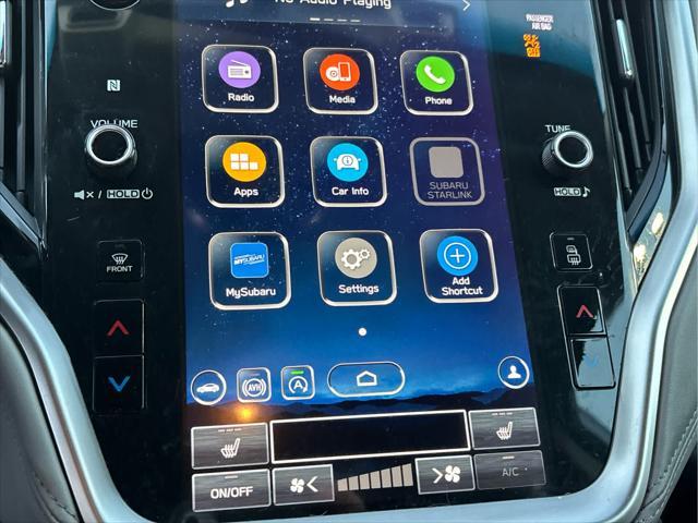 Photo of 2022 Ice Silver Metallic Subaru Outback