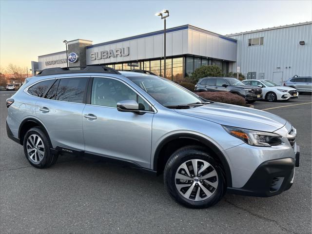 Photo of 2022 Ice Silver Metallic Subaru Outback
