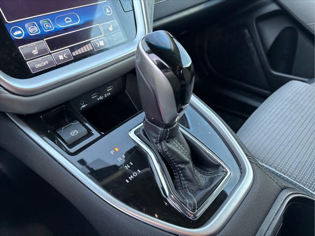 Photo of 2022 Ice Silver Metallic Subaru Outback