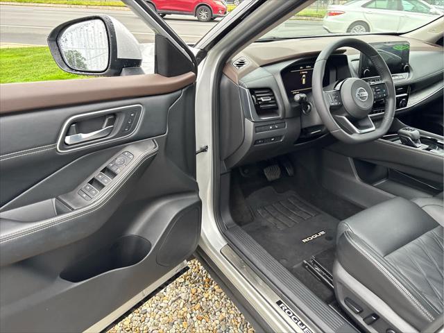 Photo of 2021 Brilliant Silver Metallic Nissan Rogue