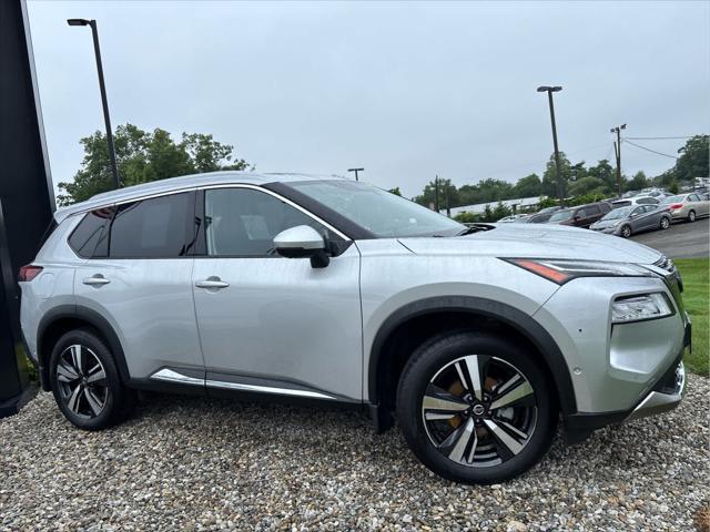 Photo of 2021 Brilliant Silver Metallic Nissan Rogue