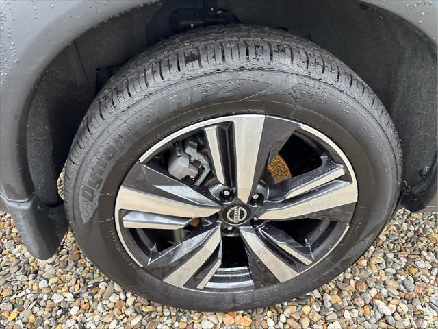 Photo of 2021 Brilliant Silver Metallic Nissan Rogue