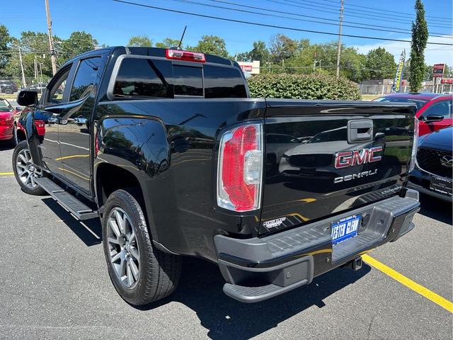 Photo of 2021 Onyx Black GMC Canyon