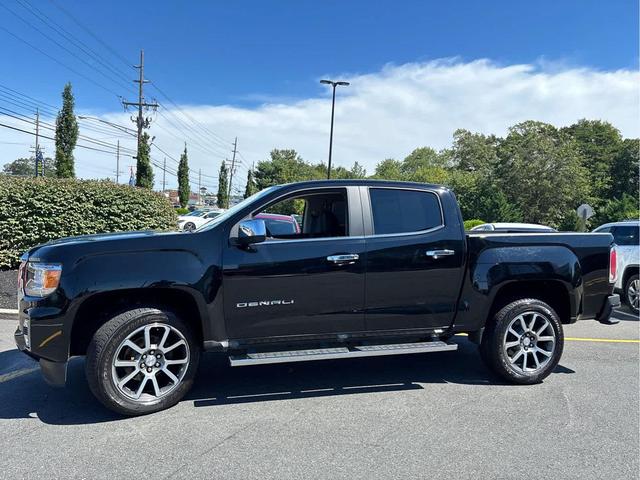 Photo of 2021 Onyx Black GMC Canyon