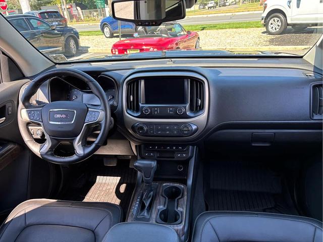 Photo of 2021 Onyx Black GMC Canyon