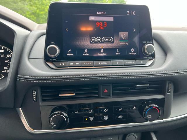 Photo of 2022 Caspian Blue Metallic Nissan Rogue