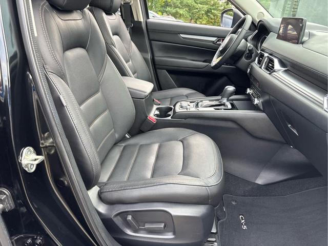 Photo of 2023 Jet Black Mica Mazda CX-5