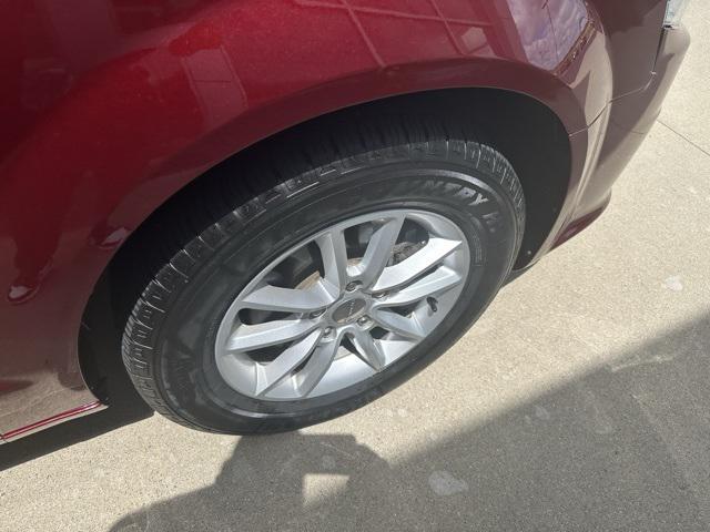 Photo of 2019 Octane Red Pearlcoat Dodge Grand Caravan