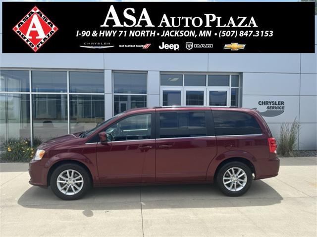 Photo of 2019 Octane Red Pearlcoat Dodge Grand Caravan