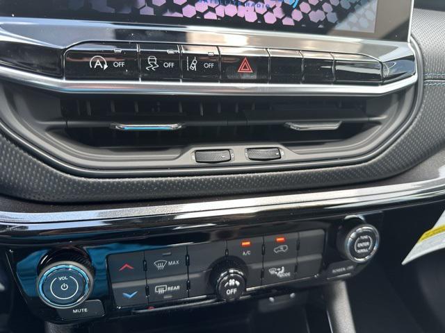 Photo of 2025 Red Hot Pearlcoat Jeep Compass