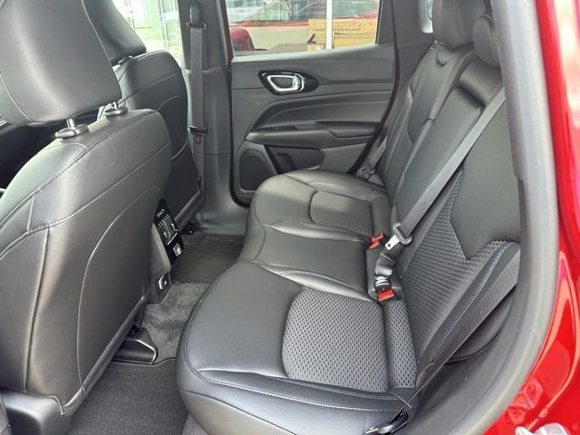 Photo of 2025 Red Hot Pearlcoat Jeep Compass