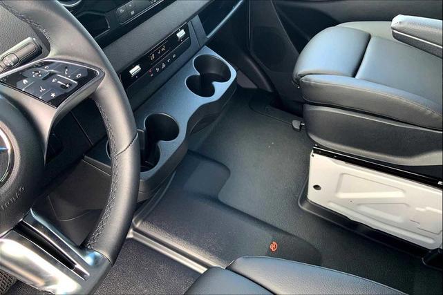 Photo of 2025 Arctic White Mercedes-Benz Sprinter 2500