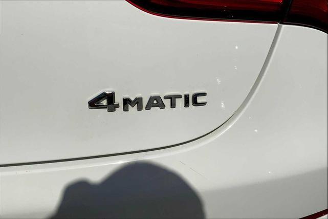 Photo of 2019 Polar White Mercedes-Benz GLC 300