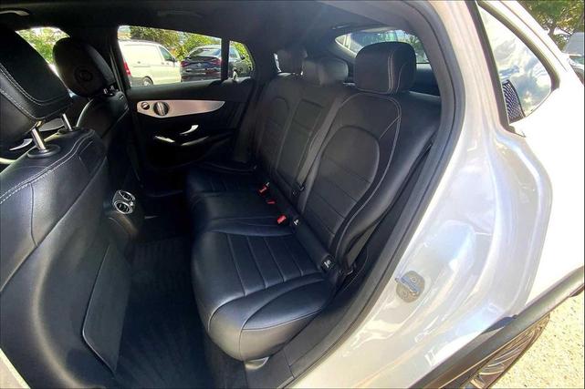 Photo of 2019 Polar White Mercedes-Benz GLC 300