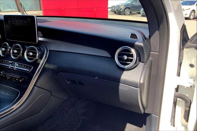 Photo of 2019 Polar White Mercedes-Benz GLC 300