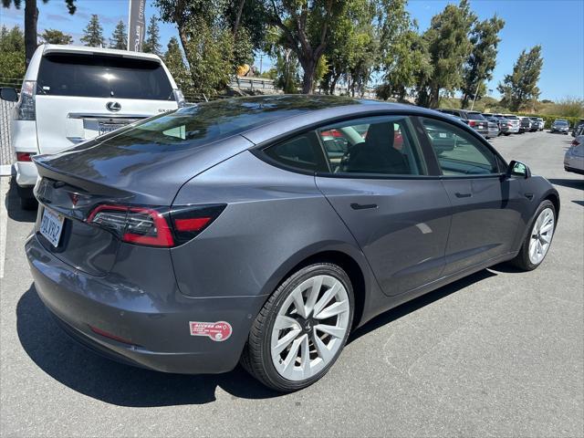 Photo of 2022 Midnight Silver Metallic Tesla Model 3