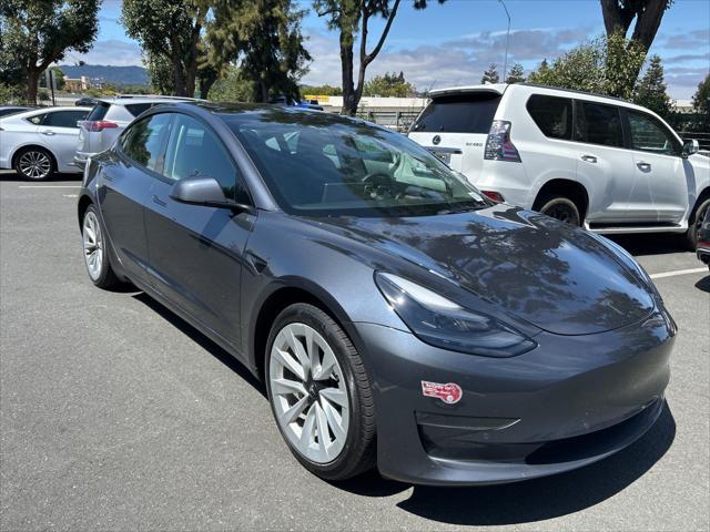Photo of 2022 Midnight Silver Metallic Tesla Model 3