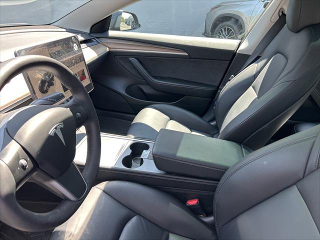 Photo of 2022 Midnight Silver Metallic Tesla Model 3
