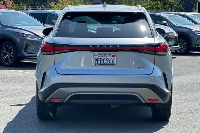Photo of 2023 Iridium Lexus RX 350
