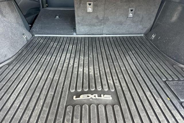 Photo of 2023 Iridium Lexus RX 350