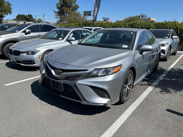 Photo of 2019 Celestial Silver Metallic Toyota Camry