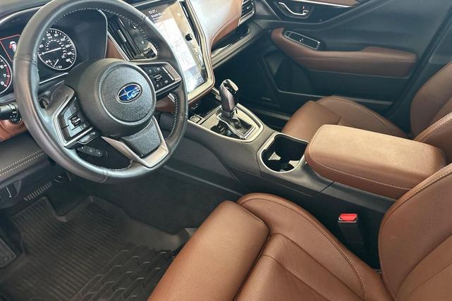 Photo of 2022 Crystal Black Silica Subaru Outback