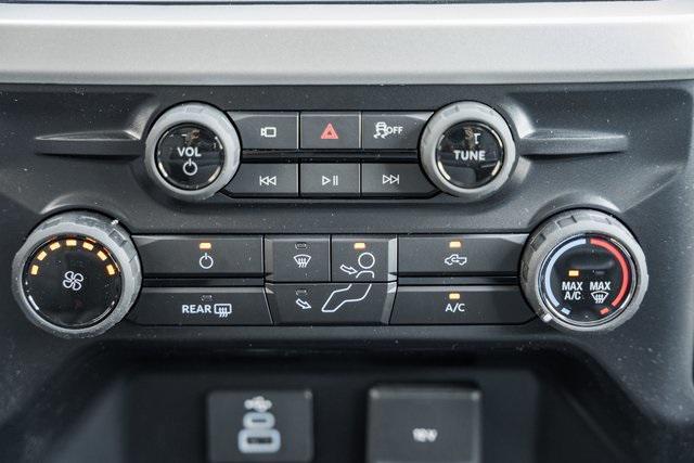 Photo of 2025 Agate Black Metallic Ford F-250