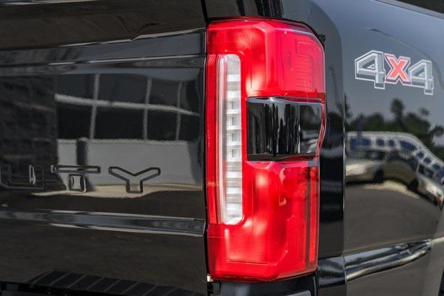 Photo of 2025 Agate Black Metallic Ford F-250