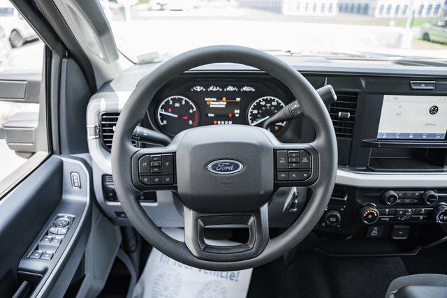 Photo of 2025 Agate Black Metallic Ford F-250
